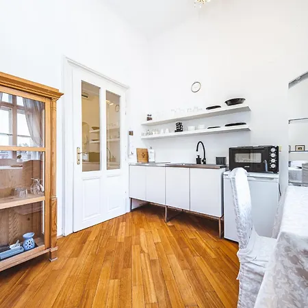 Antique Chic Zagreb Apartment Exterior foto