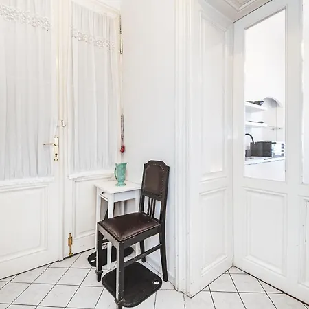 Antique Chic Zagreb Apartment Exterior foto